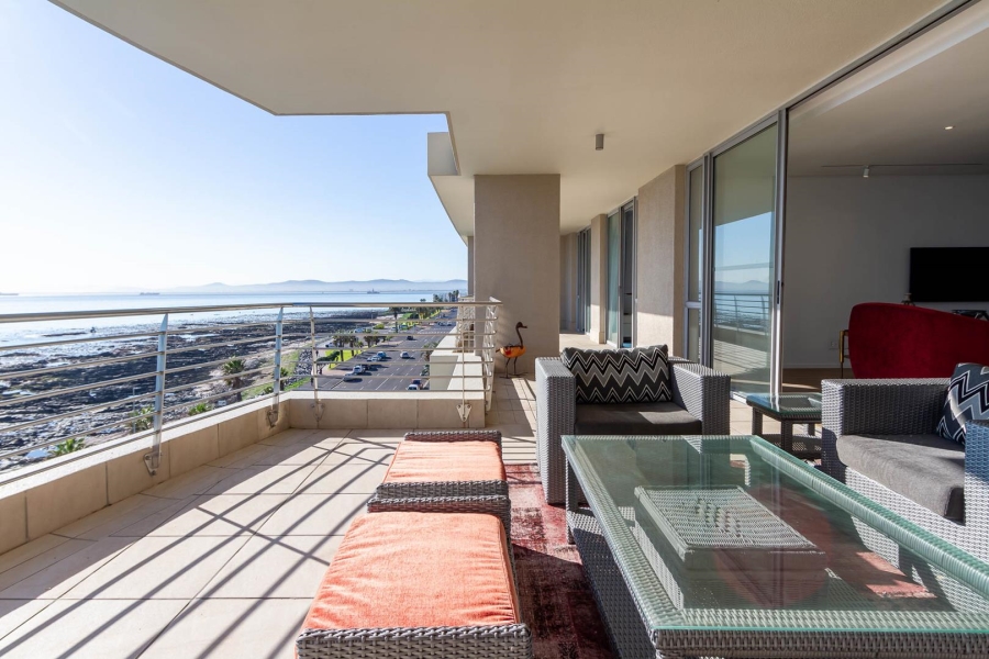 3 Bedroom Property for Sale in Mouille Point Western Cape